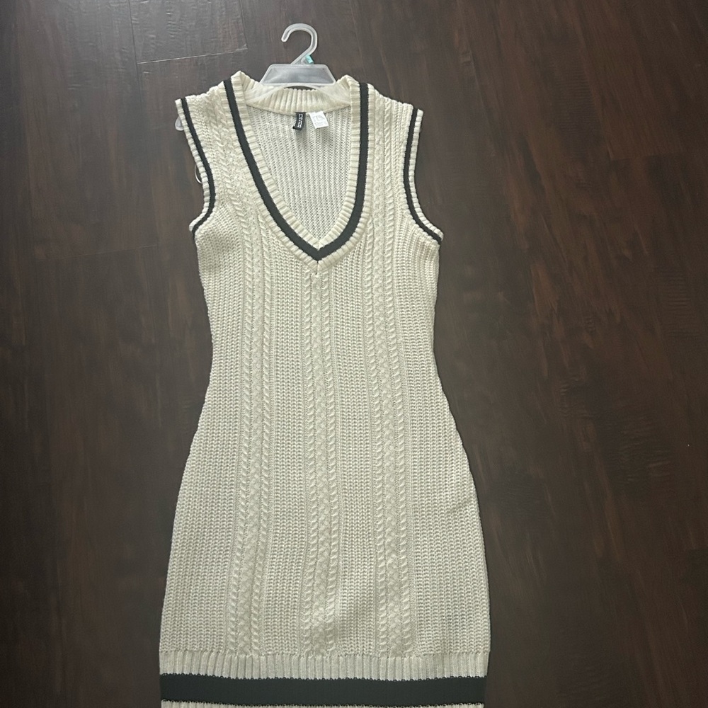 H&M Cream and black knitted dress